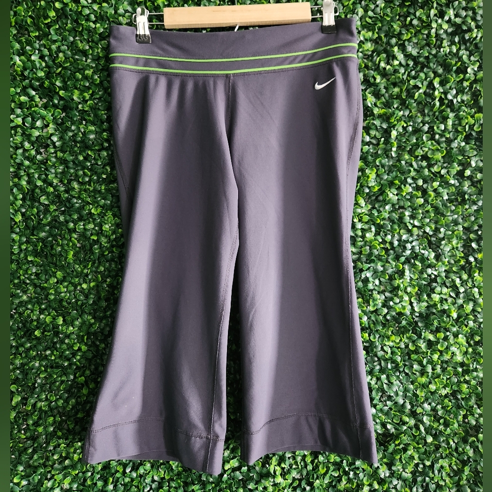 Nike Women's Athletic Shorts Size M